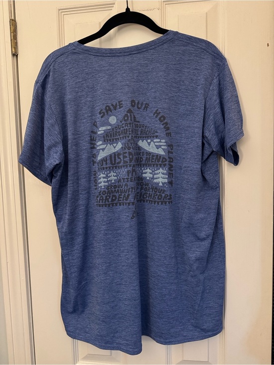 Patagonia Tops - EUC Patagonia Worn Wear Patagonia Women's Capilene Cool Daily Graphic T-Shirt